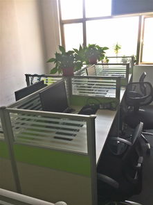 深圳辦公設備急轉 12套卡位屏風、電腦、沙發、老板桌全套9成新低價轉讓